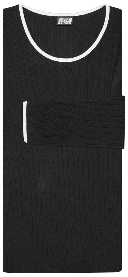 Black/Ecru