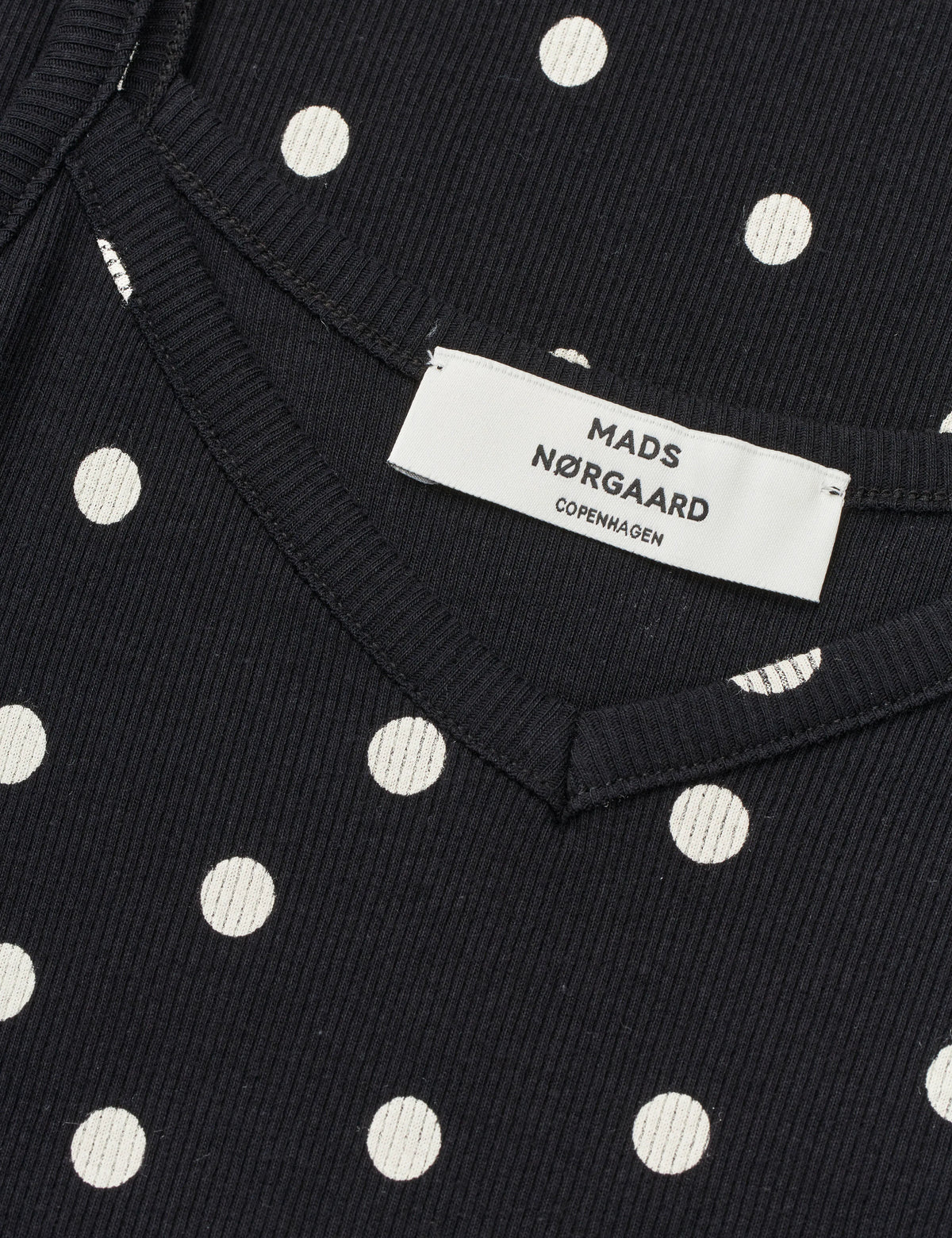 Dot AOP Black