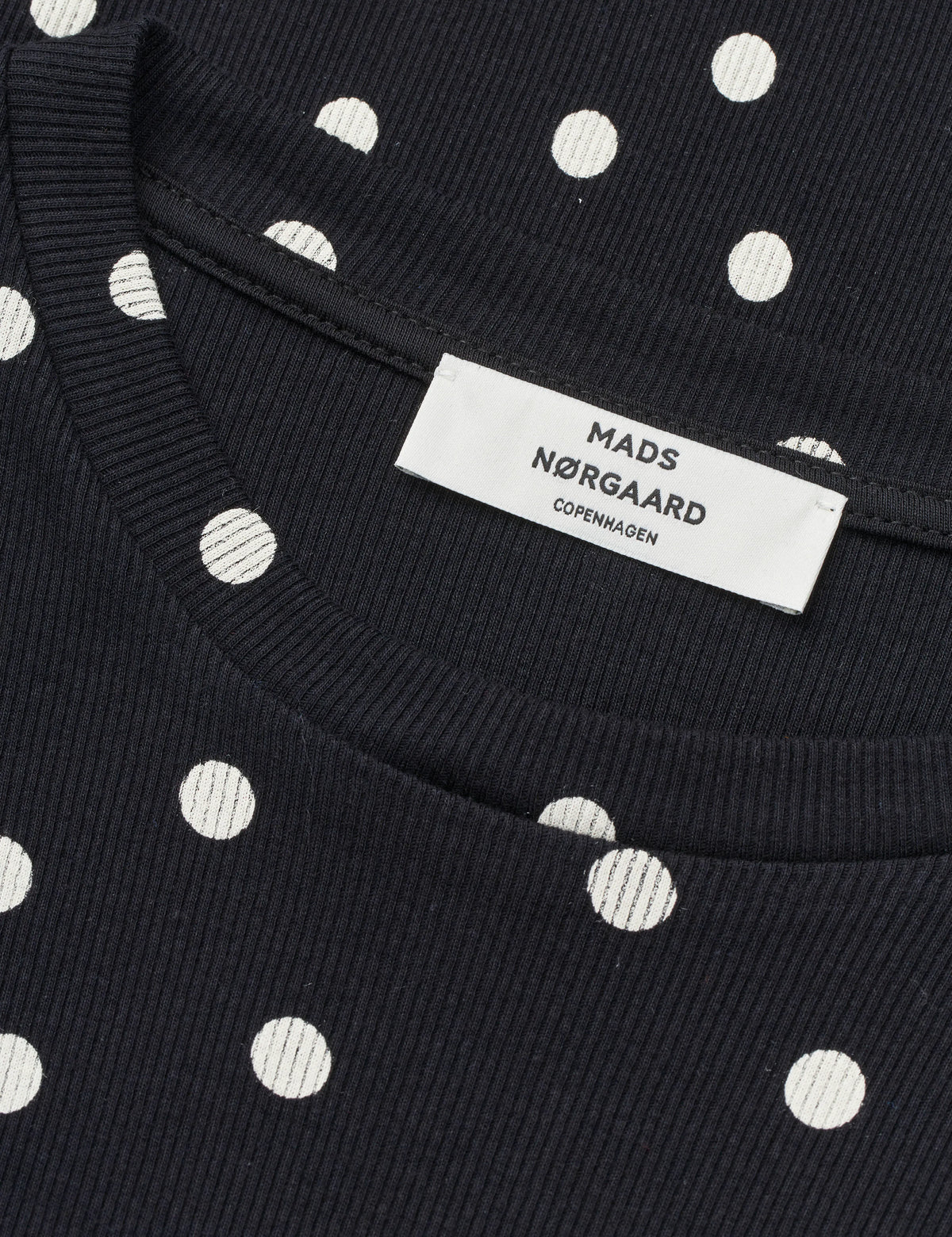 Dot AOP Black